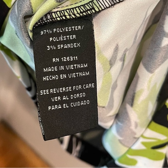 Ronni Nicole Women’s Floral Sleeveless Dress in Green and Black 8P - Picture 4 of 4